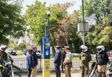 Providencia inaugura tótems de emergencia en 5 plazas y aumenta 84% sus cámaras de seguridad Providencia inaugura tótems de emergencia en 5 plazas y aumenta 84% sus cámaras de seguridad