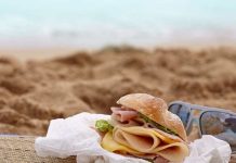 ¿Qué llevar a la playa o piscina como snacks saludables Nutricionista da las claves