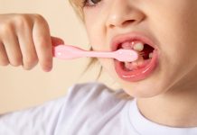Más snacks y menos cepillado: por qué aumentan las caries en niños en verano Más snacks y menos cepillado: por qué aumentan las caries en niños en verano