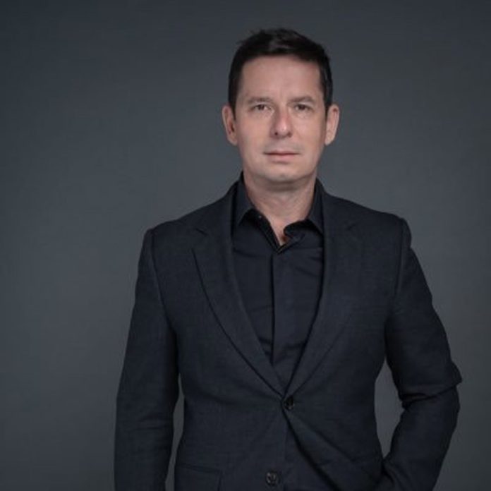 Obesidad: una enfermedad crónica y el desafío de un abordaje integral Obesidad: una enfermedad crónica y el desafío de un abordaje integral