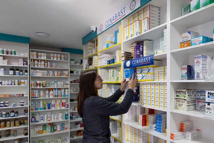 Remedios Más Baratos | Ahorro de hasta un 90% en medicamentos adquiridos en farmacias adheridas a la Ley Cenabast Remedios Más Baratos | Ahorro de hasta un 90% en medicamentos adquiridos en farmacias adheridas a la Ley Cenabast