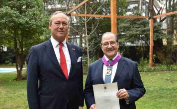 Bélgica condecoró al Dr. Jorge Rojas por su aporte a la cooperación internacional en salud Bélgica condecoró al Dr. Jorge Rojas por su aporte a la cooperación internacional en salud
