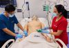 De la “práctica con pacientes” a la simulación clínica avanzada: la urgencia de un cambio cultural en la formación médica para la seguridad del paciente De la “práctica con pacientes”a a la simulación clínica avanzada_ la urgencia de un cambio cultural en la formación médica para la seguridad del paciente