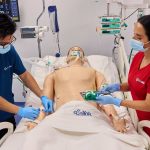 De la “práctica con pacientes” a la simulación clínica avanzada: la urgencia de un cambio cultural en la formación médica para la seguridad del paciente De la “práctica con pacientes”a a la simulación clínica avanzada_ la urgencia de un cambio cultural en la formación médica para la seguridad del paciente